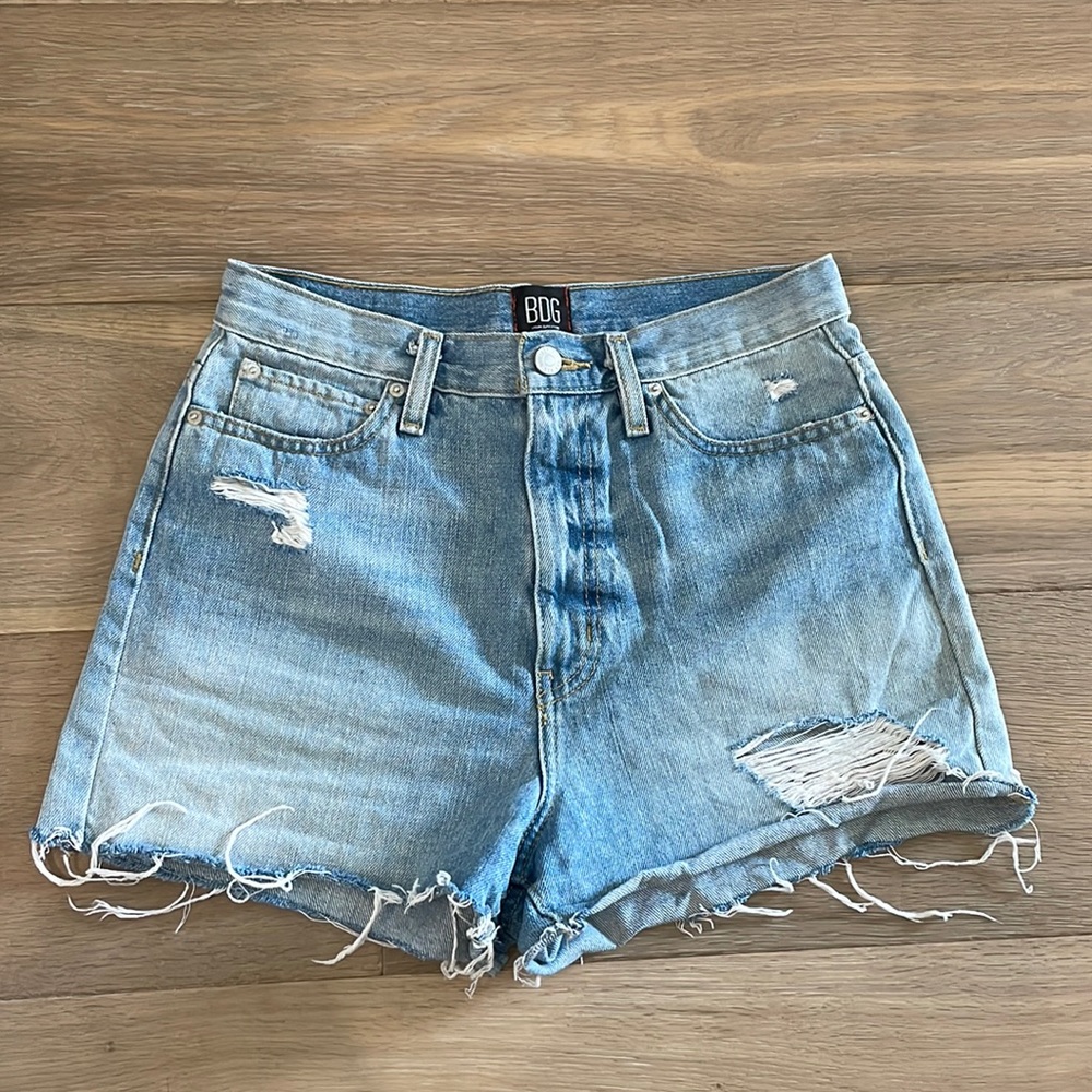 BDG Girlfriend High- Rise jean shorts
